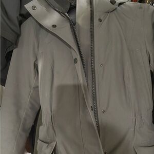 Canada Goose Trillium Parka (women’s), style 3811L, in Graphite. Size Small.